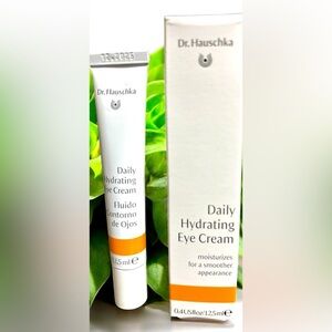 Dr. Hauschka Daily Hydrating Eye Cream -0.4 fl oz.
Exp 12.2025